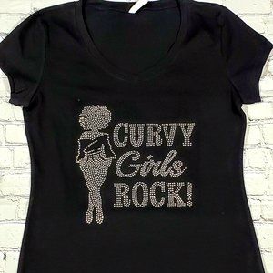 CURVY GIRLS ROCK V-NECK
